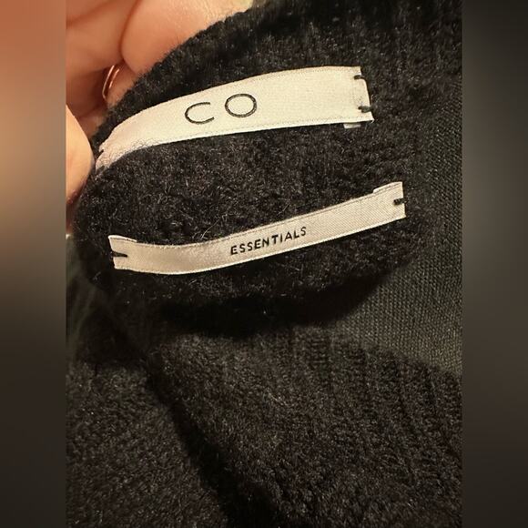 Co Essentials Cable Knit Cardigan - Picture 5 of 6